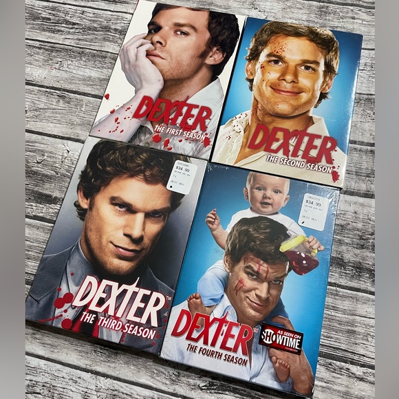 Dexter season 1, 2, 3 & 4 DVD Set Lot Excellent Condition (seasons 3&4 NEW SEAL - Picture 1 of 2